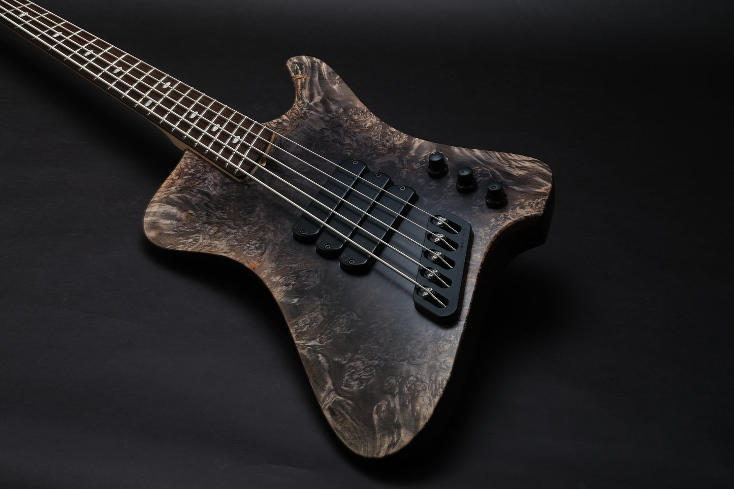 Dingwall D-Roc Custom 5 - Strygian Nightmare Black