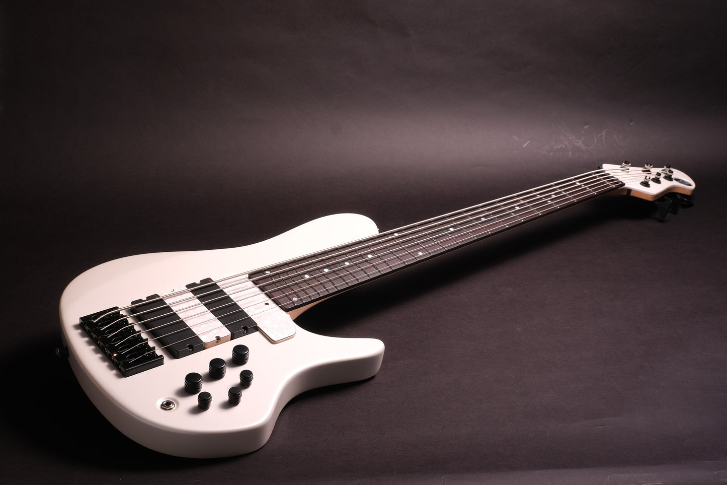 Mattisson HL-6 - White