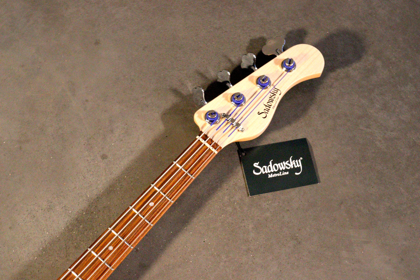 Sadowsky Metroline Will lee 4 'Olympic white'