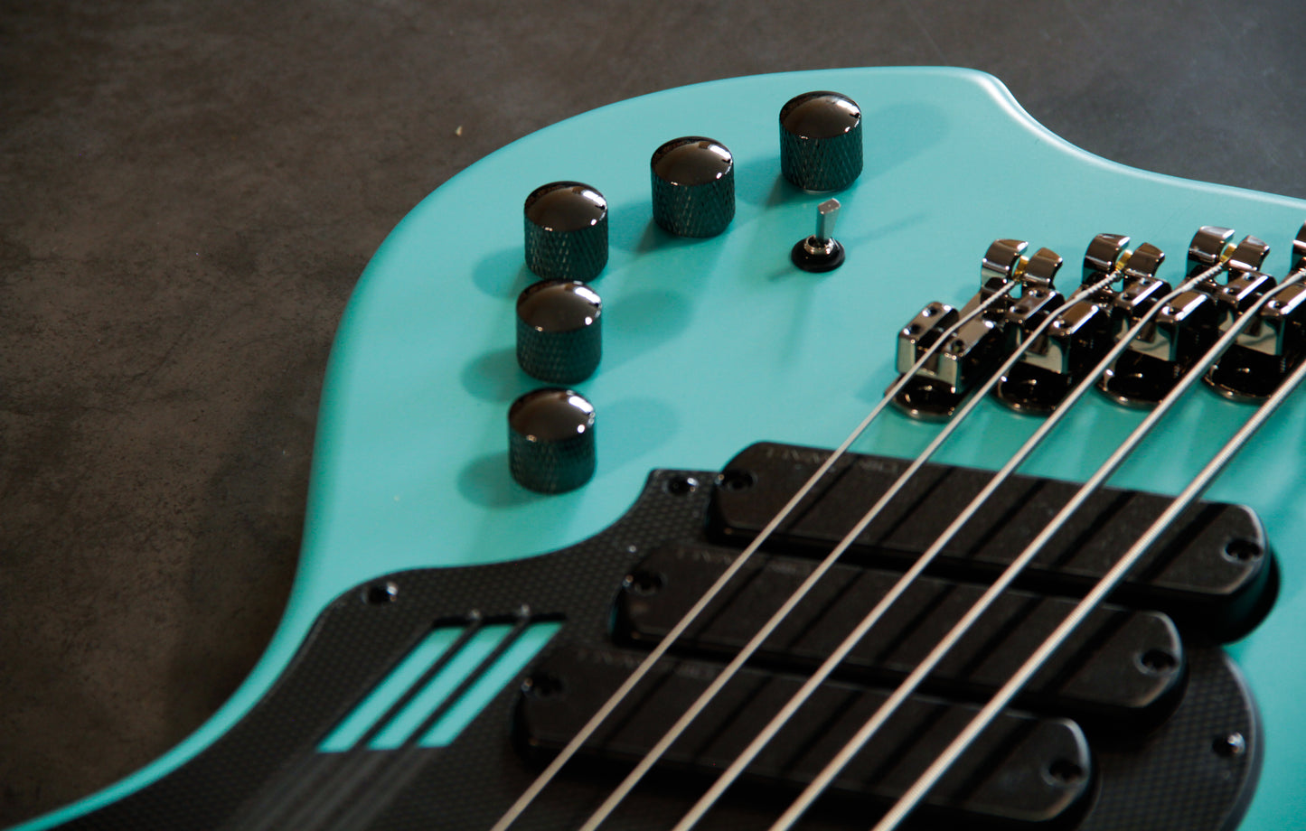 DINGWALL GUITARS NG3 NOLLY SIGNATURE 5 STRINGS ‘Celestial Blue matte’ (in stock)