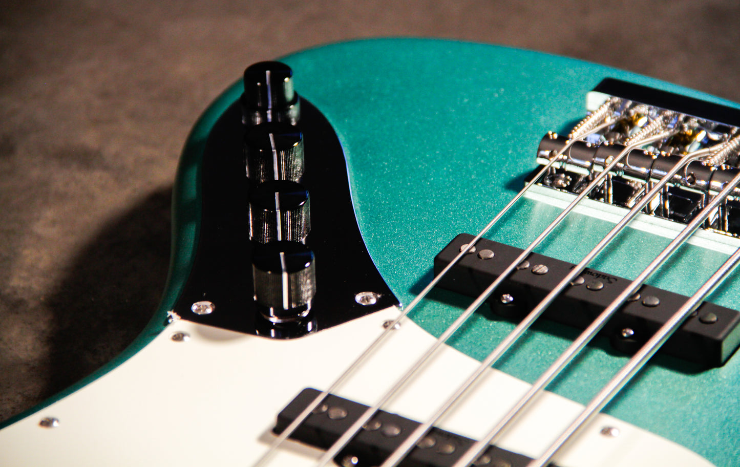 Sadowsky Metroline Vintage 5-21 'Sage Green Satin'