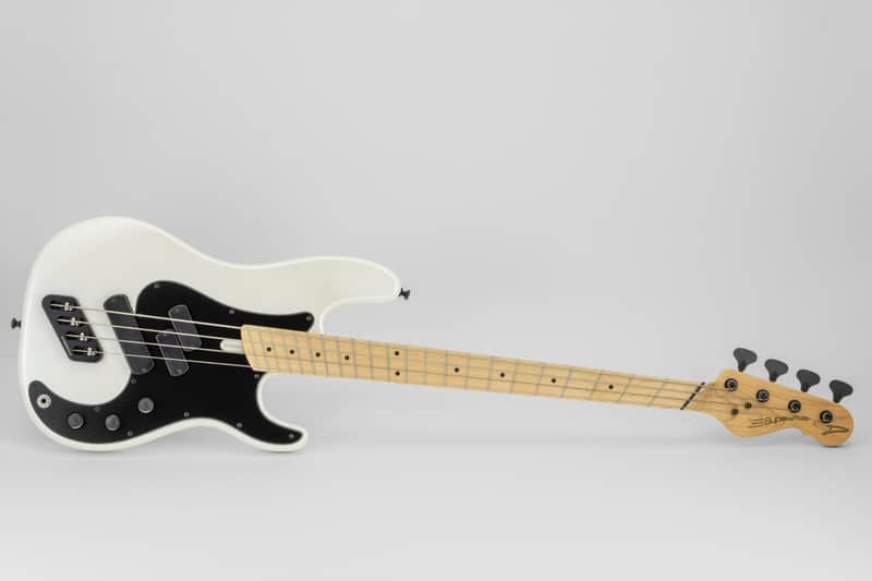 Dingwall SP1 4 Ducati White - Bass Freaks