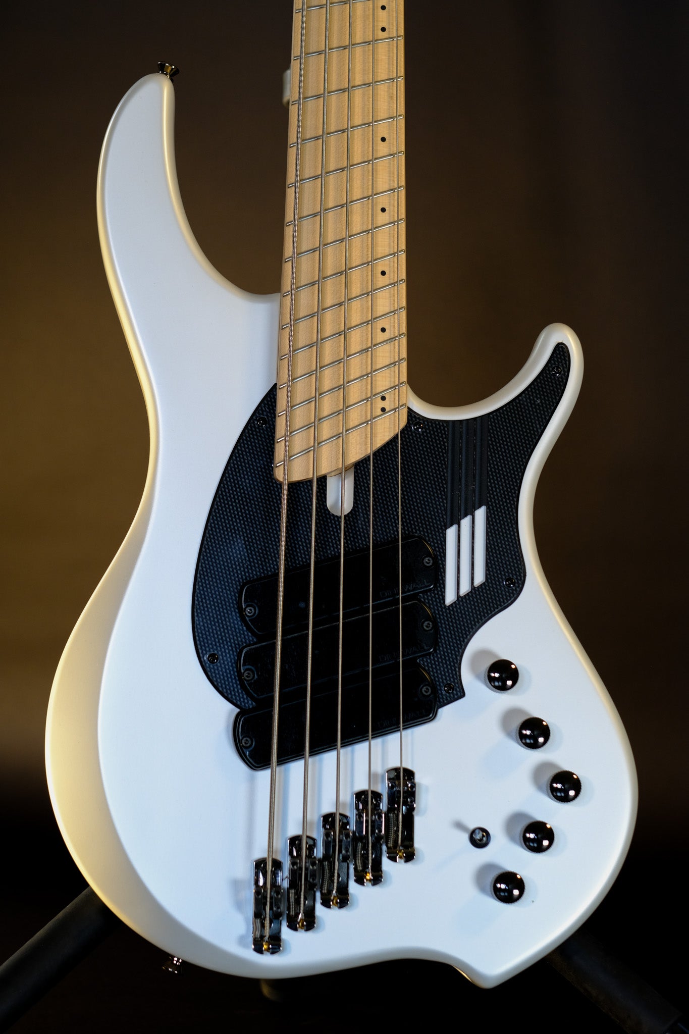 DINGWALL GUITARS NG3 NOLLY SIGNATURE 5 STRING 'Ducati White Pearl