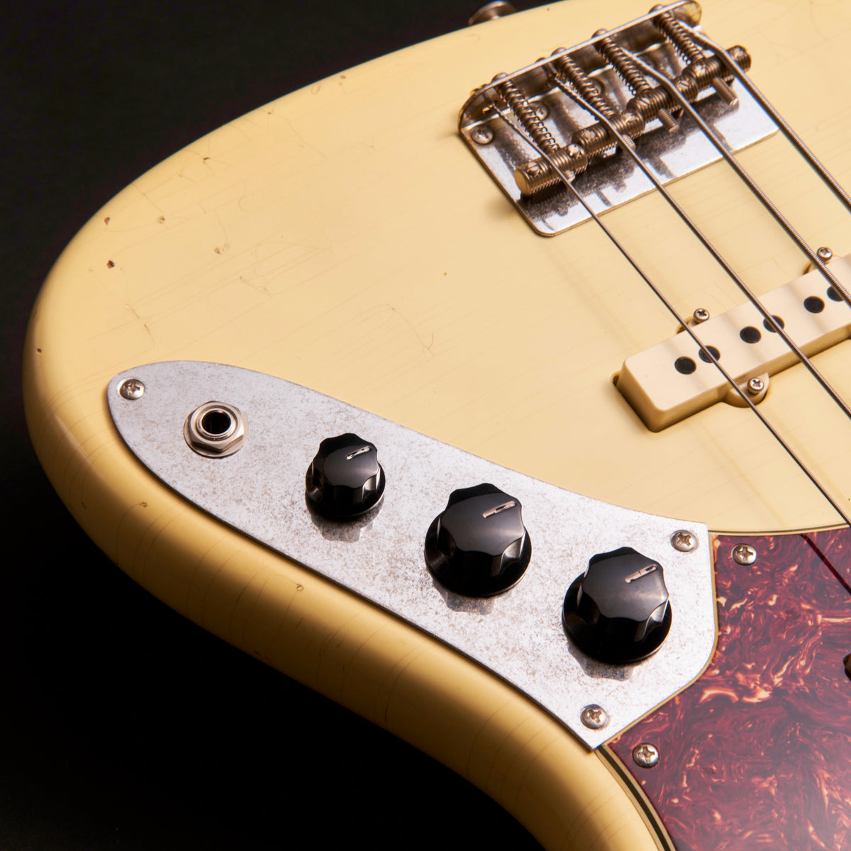De Gier Bebop 4 Classic Roomboter Yellow Aged 4-string bass at Bass Freaks