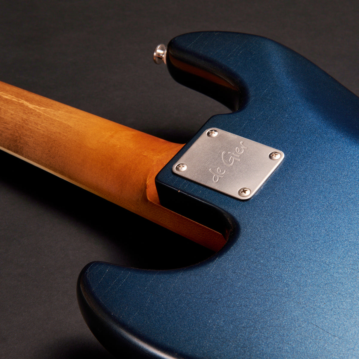 De Gier Bebop 5 Classic VP Blue Aged 5-string bass at Bass Freaks