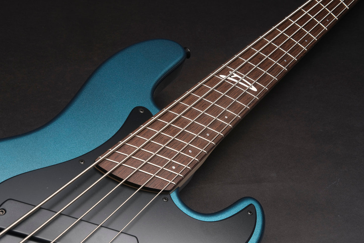 Dingwall Custom Super Jazz 5 - Dark Lake Placid Blue