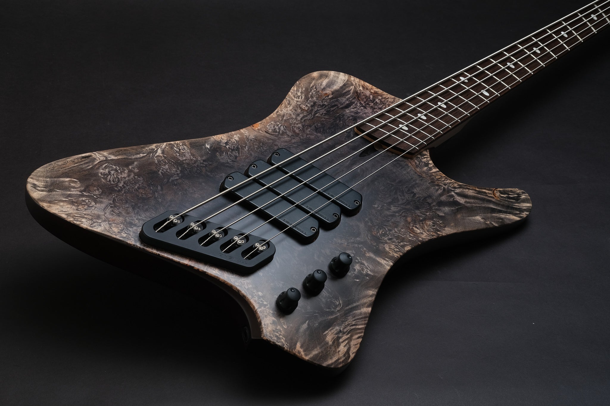 Dingwall D-Roc Custom 5 - Strygian Nightmare Black - Bass Freaks