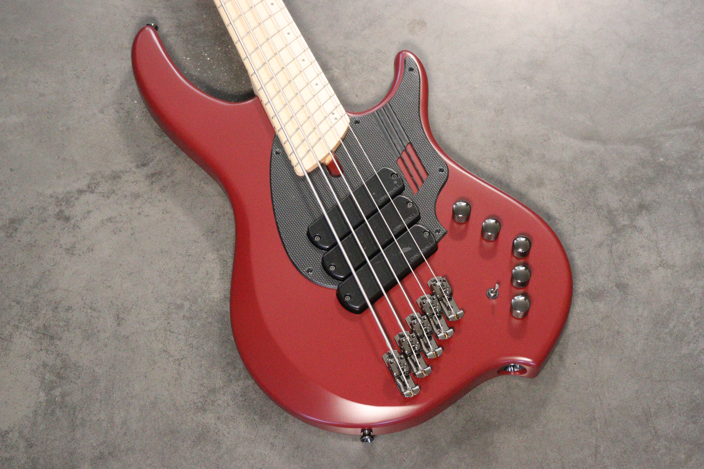 DINGWALL GUITARS NG3 NOLLY SIGNATURE 5 STRING 'Limited Run Pegasus Red' ( 1 pieces ready)