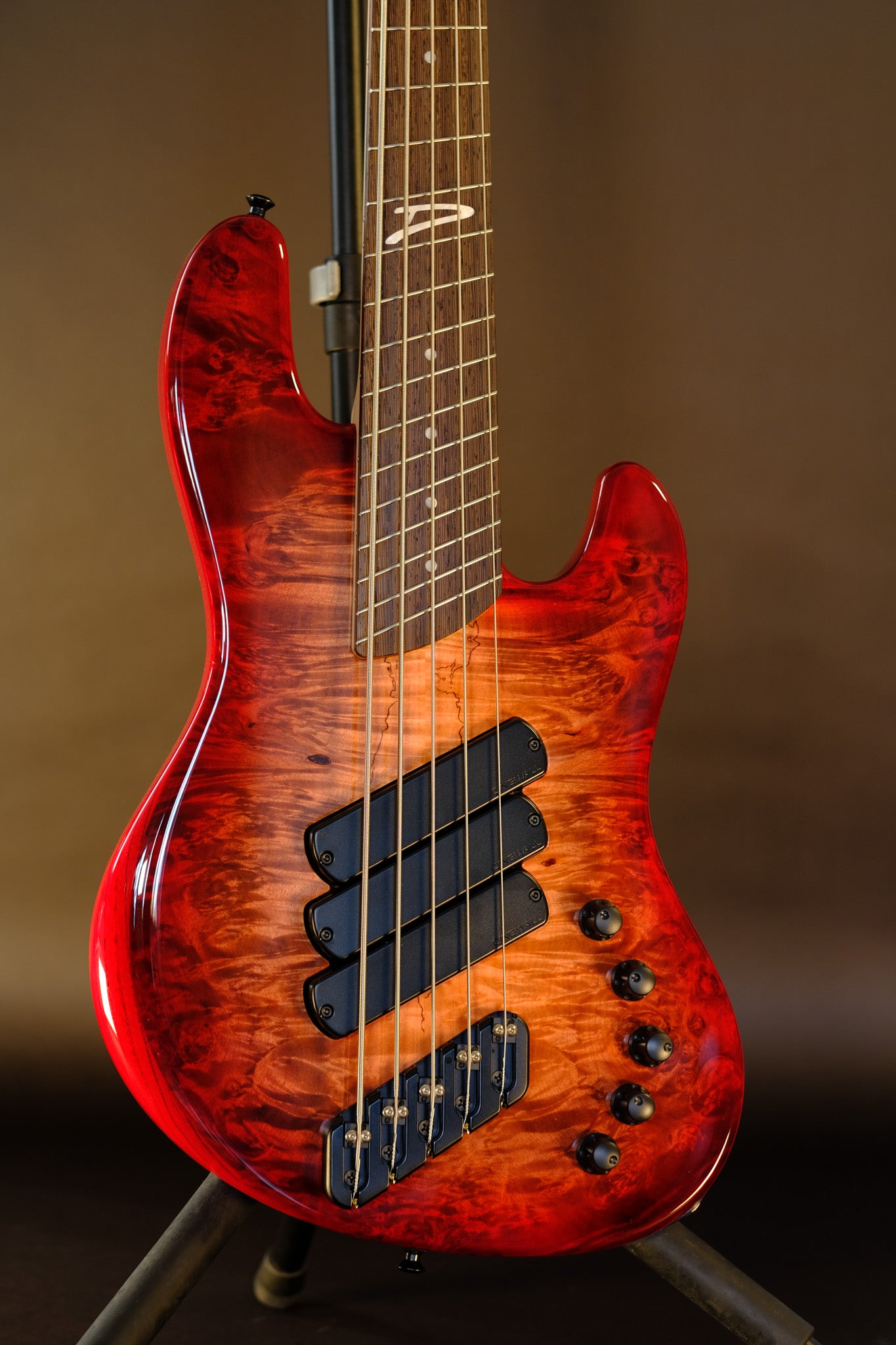 Dingwall Guitars Super Jazz 5 'Natural to Blood red'