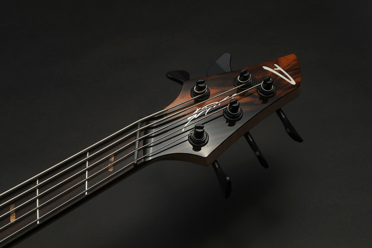 Dingwall Prima Artist