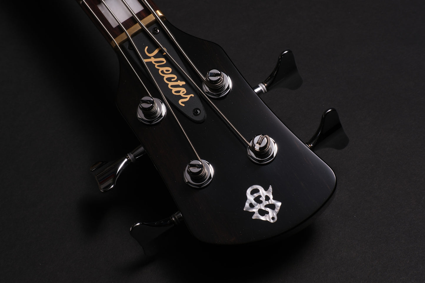 Spector NS-2 Woodstock Era 32"- Black Silver Doghair