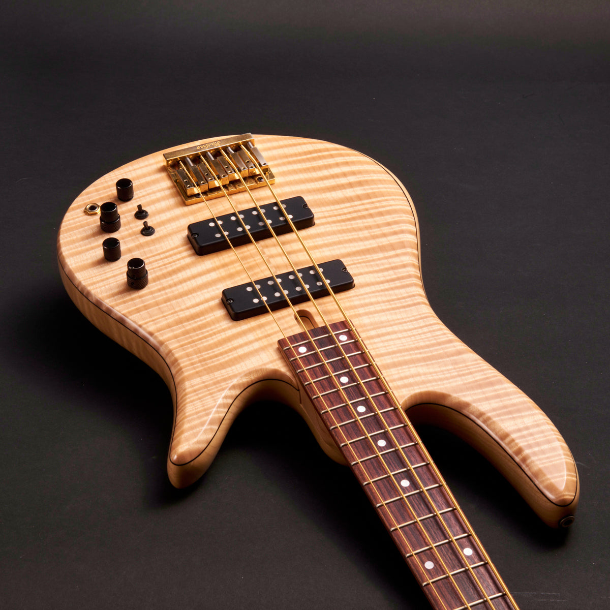 Fodera Monarch 4 Standard 2014 Two-Tone Flame Maple, basso elettrico 4 corde usato da Bass Freaks