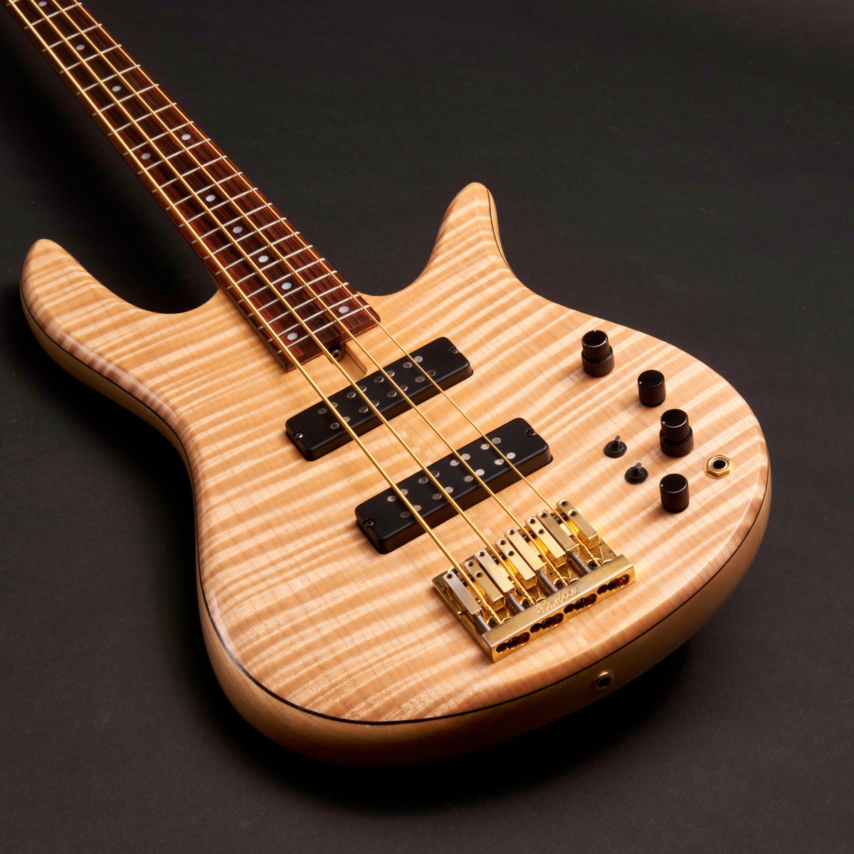Fodera Monarch 4 Standard 2014 Two-Tone Flame Maple, basso elettrico 4 corde usato da Bass Freaks