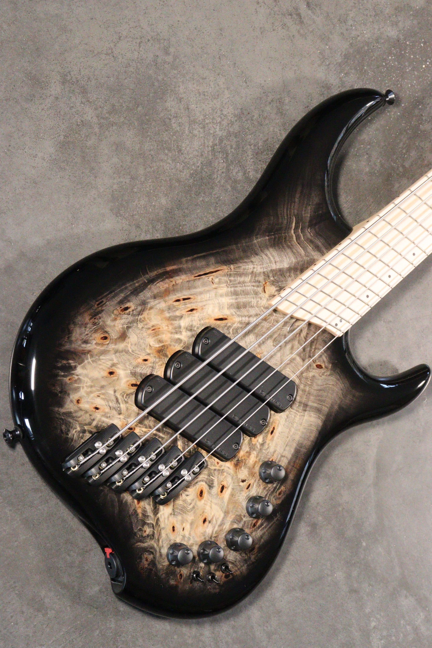 Dingwall Guitars Z3 Custom shop 'Black burst'