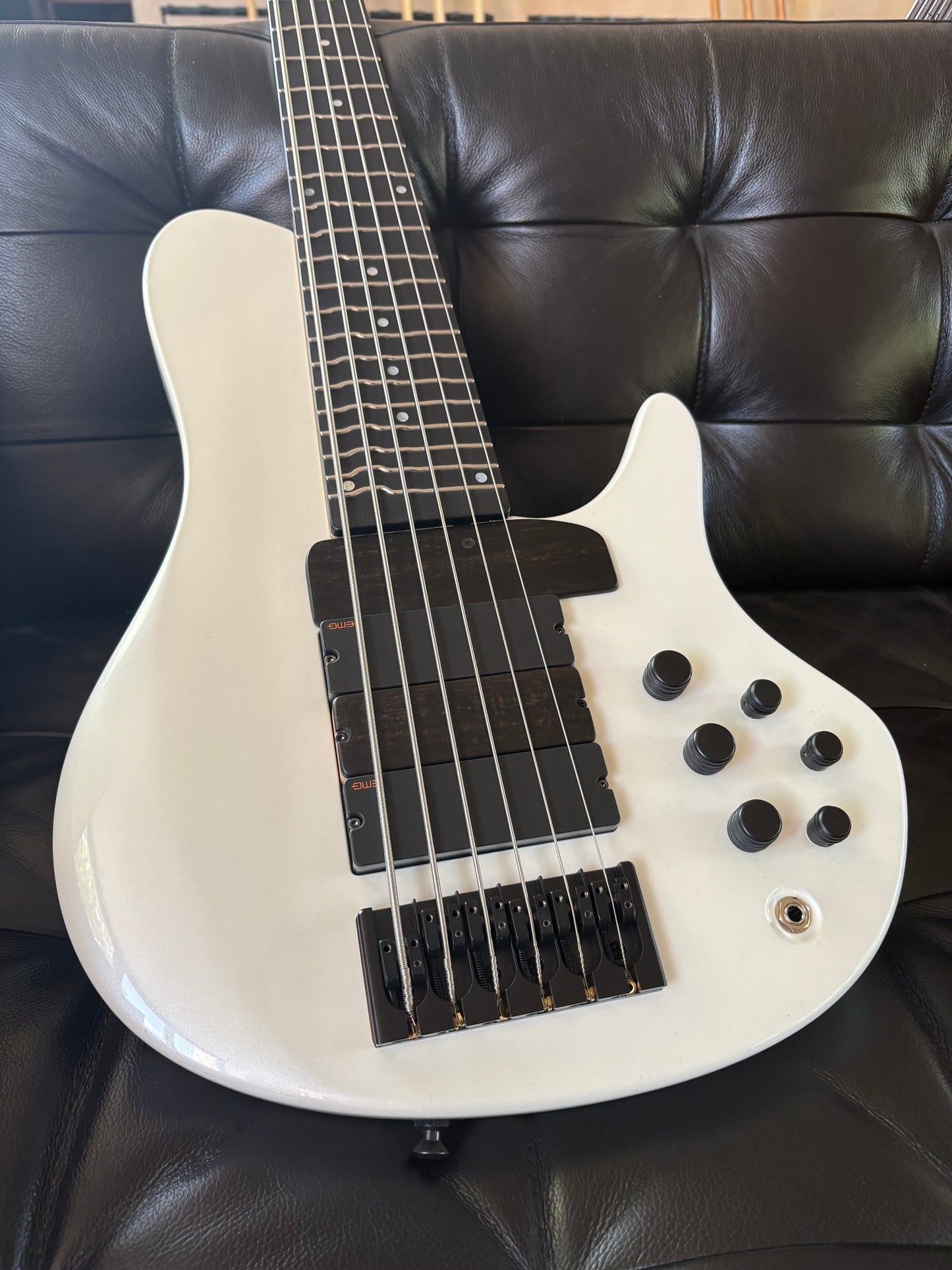 Mattisson Henrink Linder HL-6 -  White