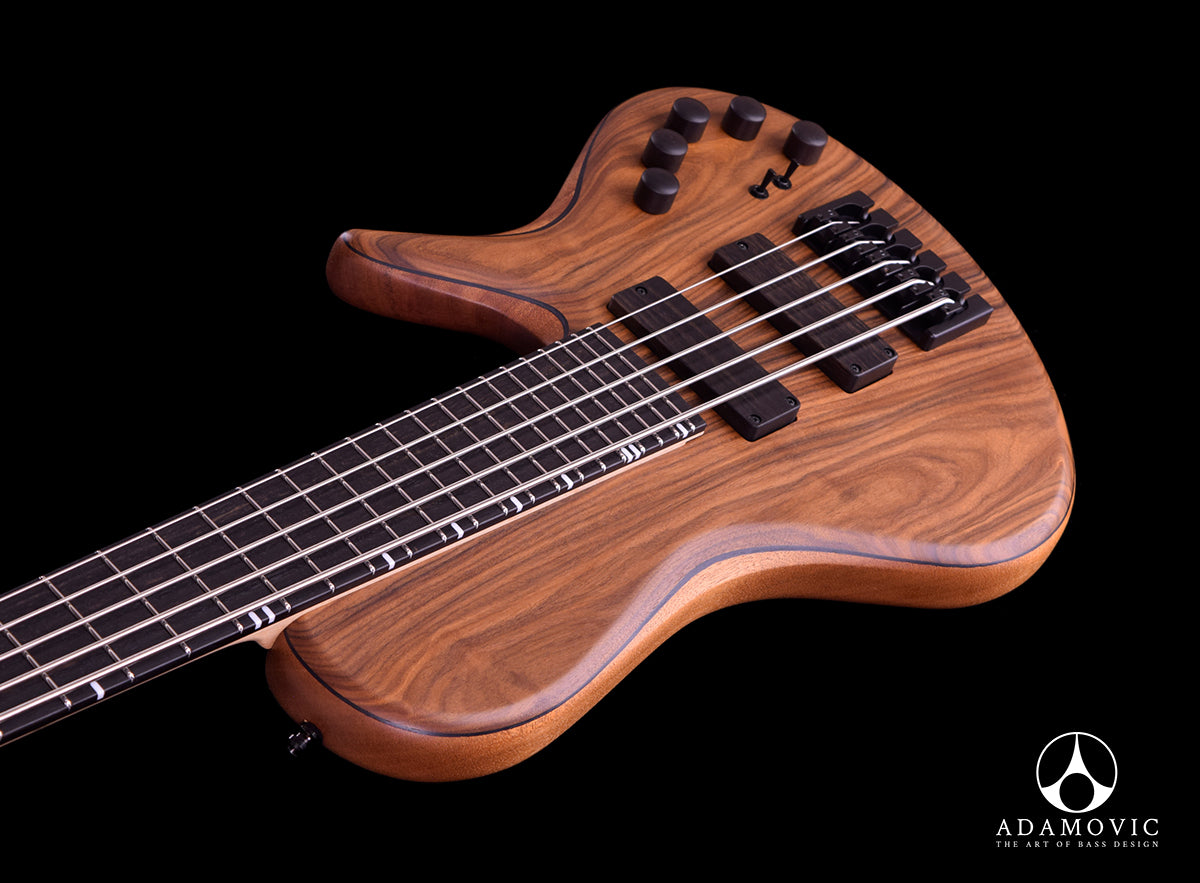 Adamovic Katana 5 - Pao Ferro