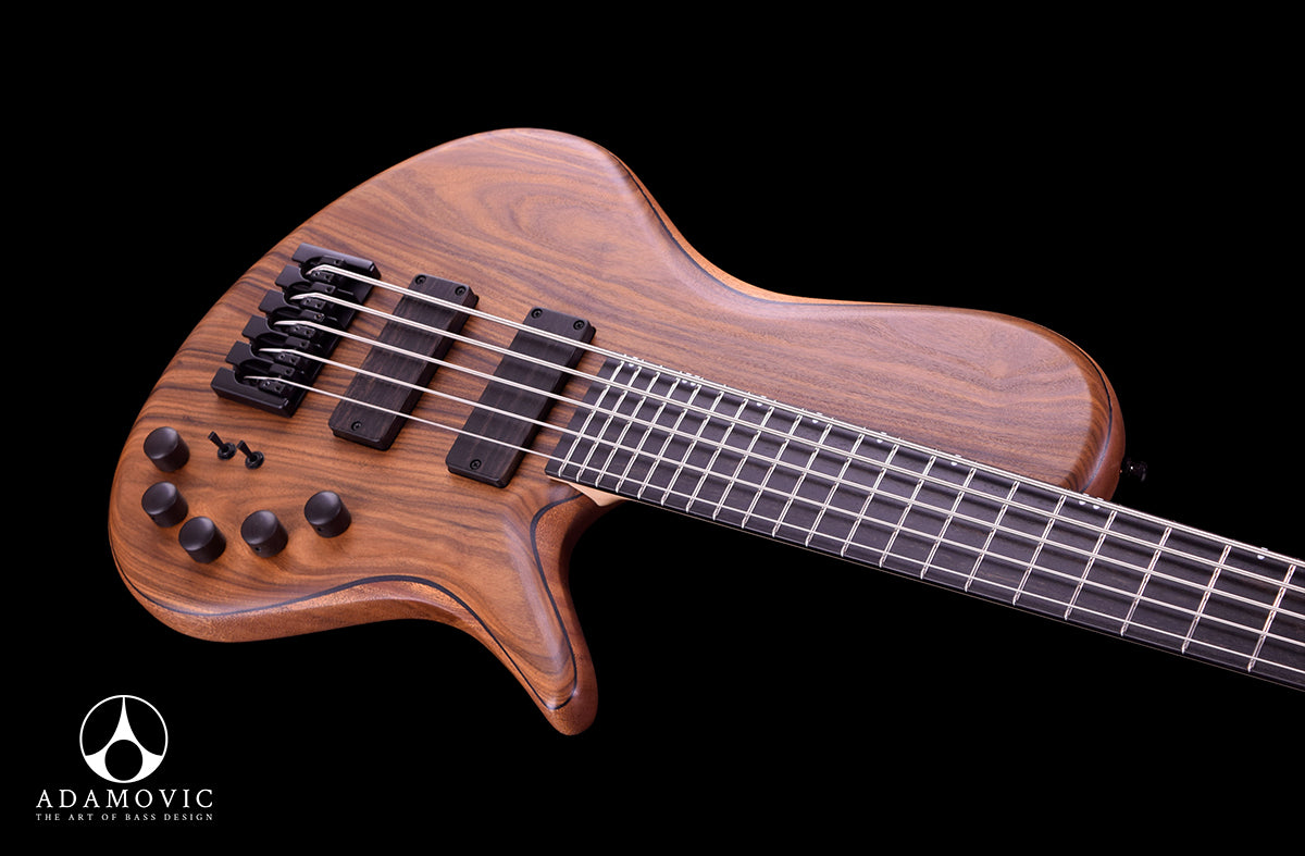 Adamovic Katana 5 - Pao Ferro