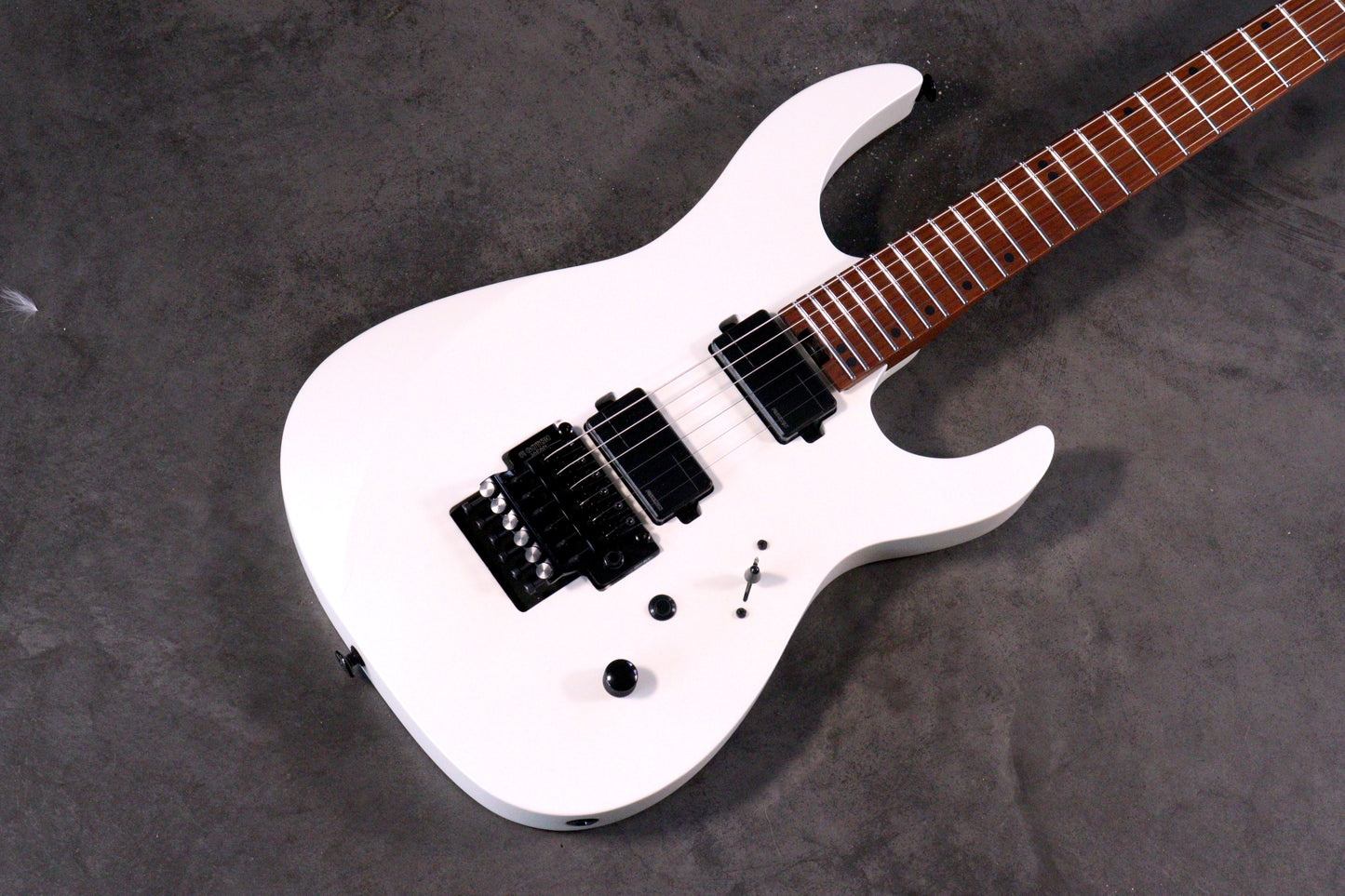 Legator Guitars Ninja X 'Artic Frost'