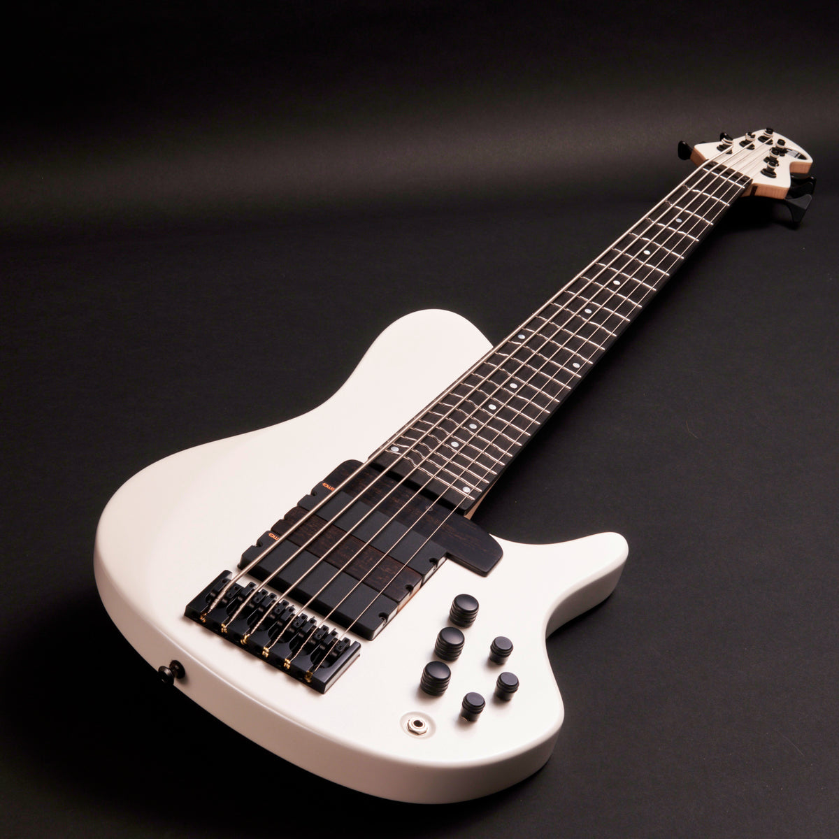 Mattisson Henrik Linder HL-6 White 6-string bass at Bass Freaks
