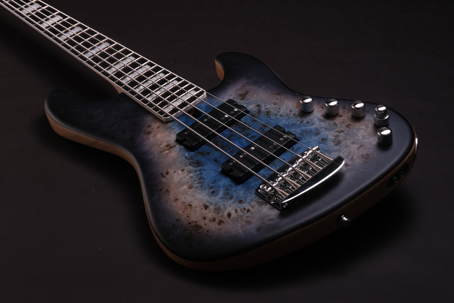 Mayones Jabba Custom 5 - Galaxy Eye Blue