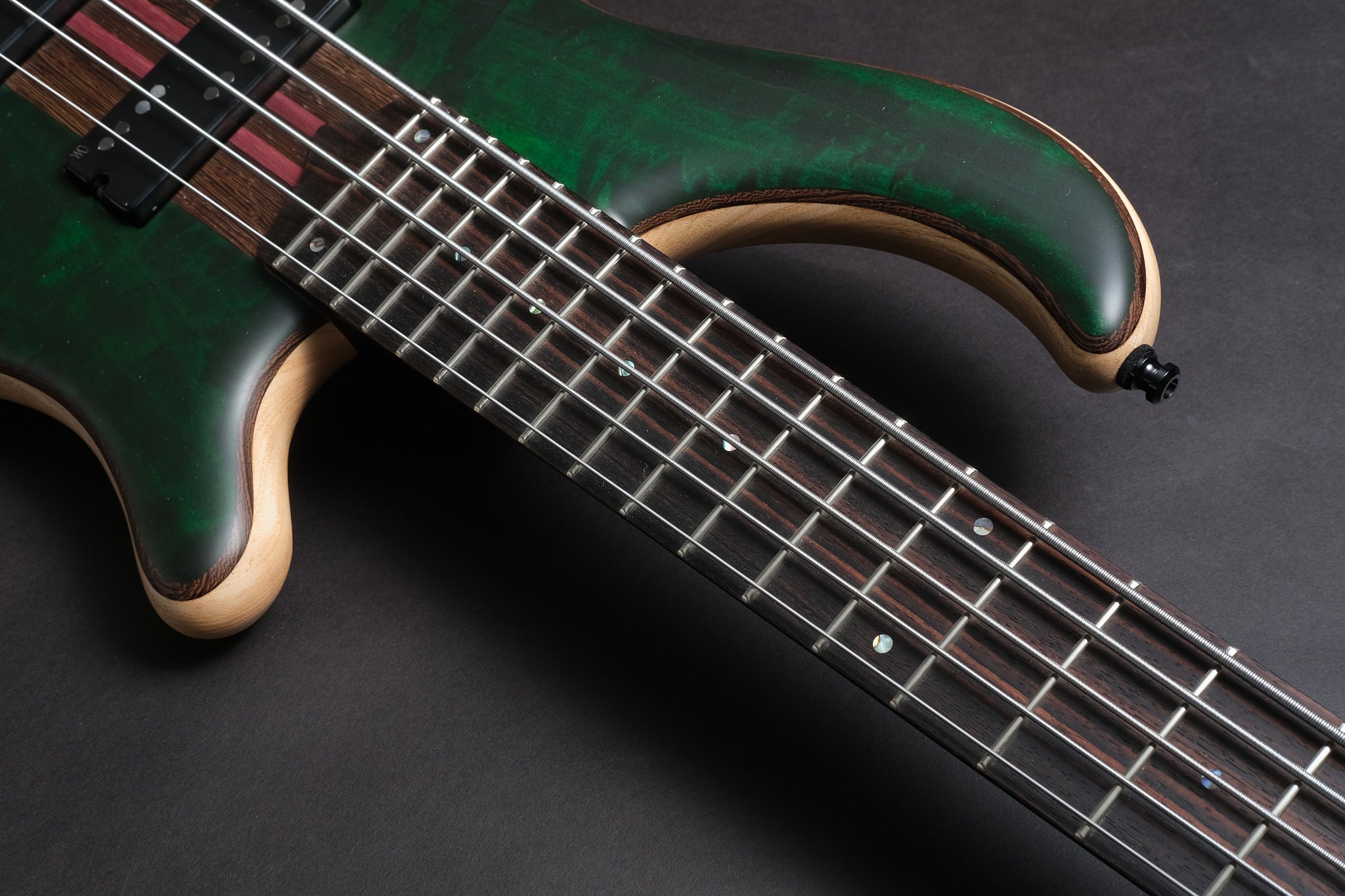 Mayones Patriot 5 Custom: Stunning Trans Emerald-Green - Bass Freaks