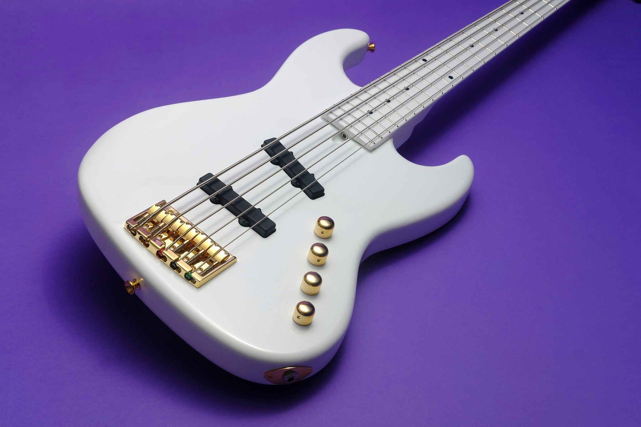 『稀少』Moon Custom Guitars Basic-165 bass Moon Bass - Authorized Dealer in Europe - Bass Freaks