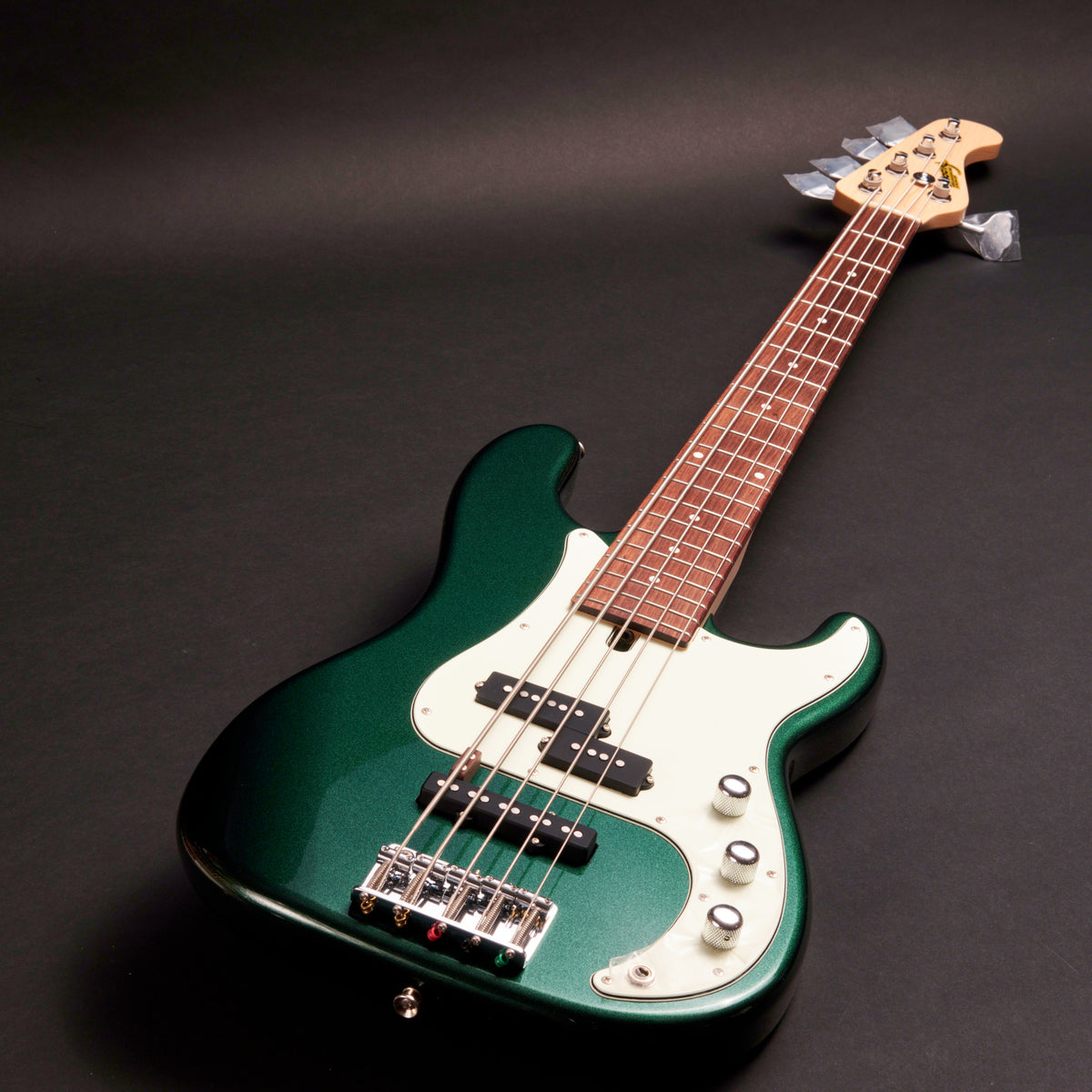 Moon PJ-5 Sutoh Model Sherwood Green 5-string bass at Bass Freaks