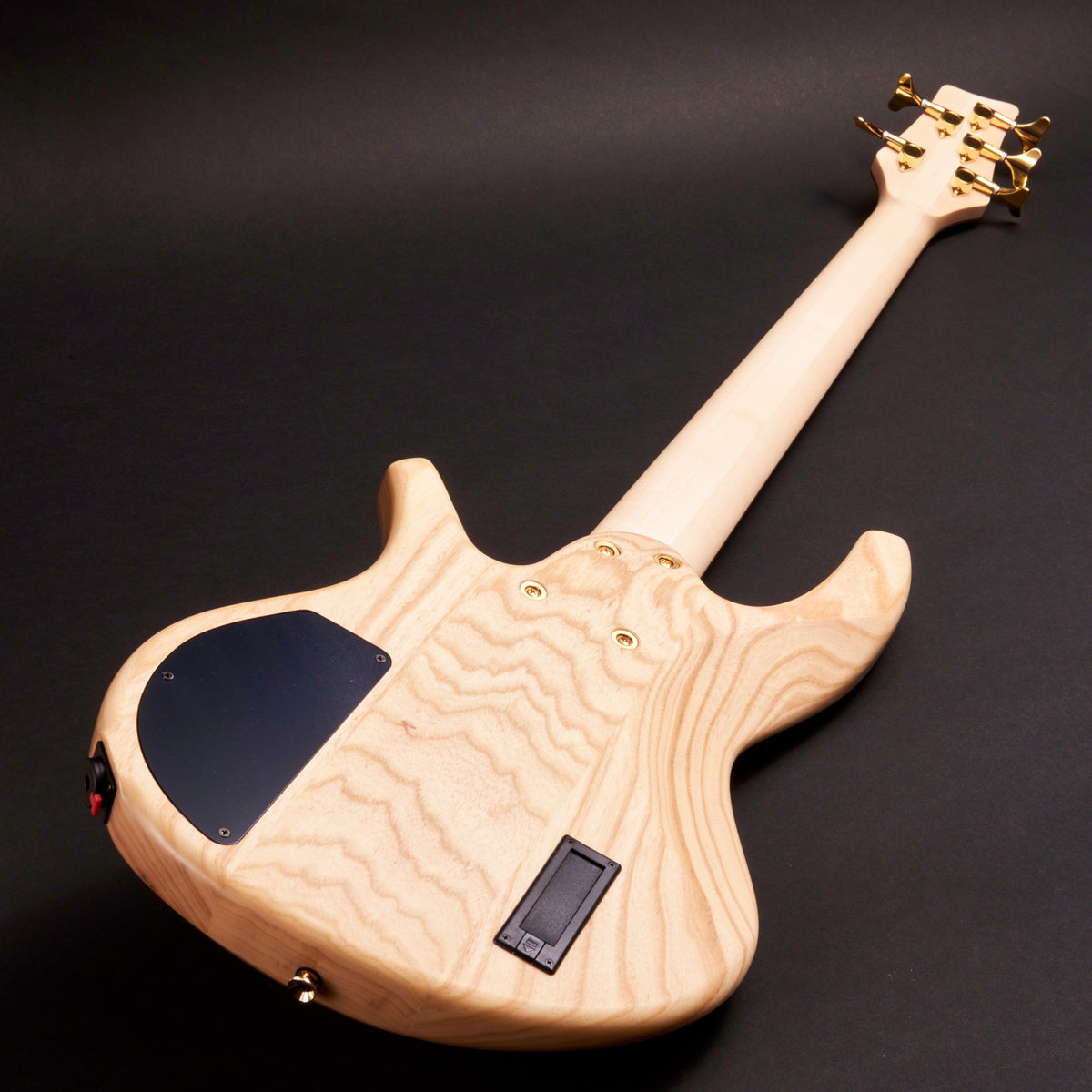 Overwater Progress IV Custom 5 Figured Walnut Natural Satin 5-string bass at Bass Freaks