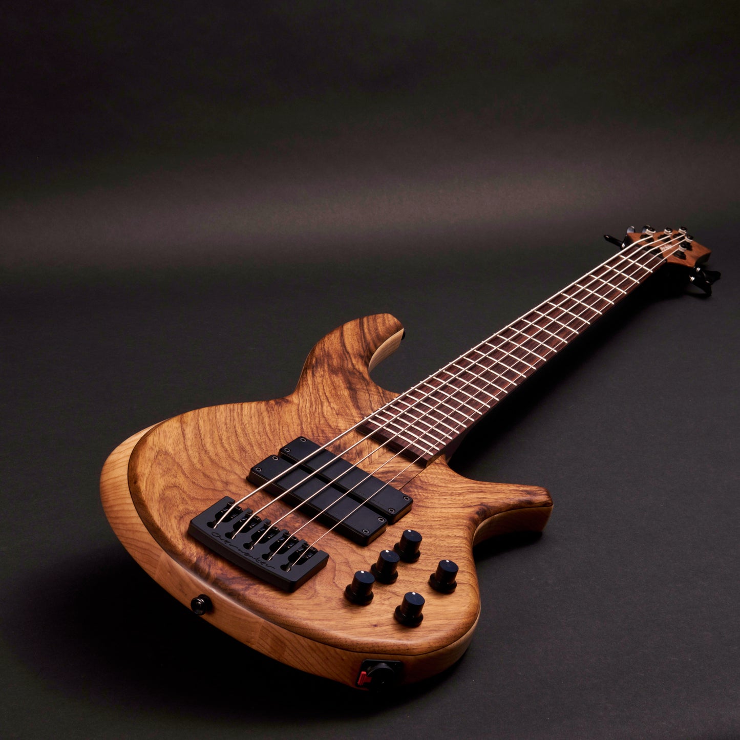 Overwater Scott Devine Signature Custom 5 - Figured Walnut Natural Satin, figured walnut grain detail