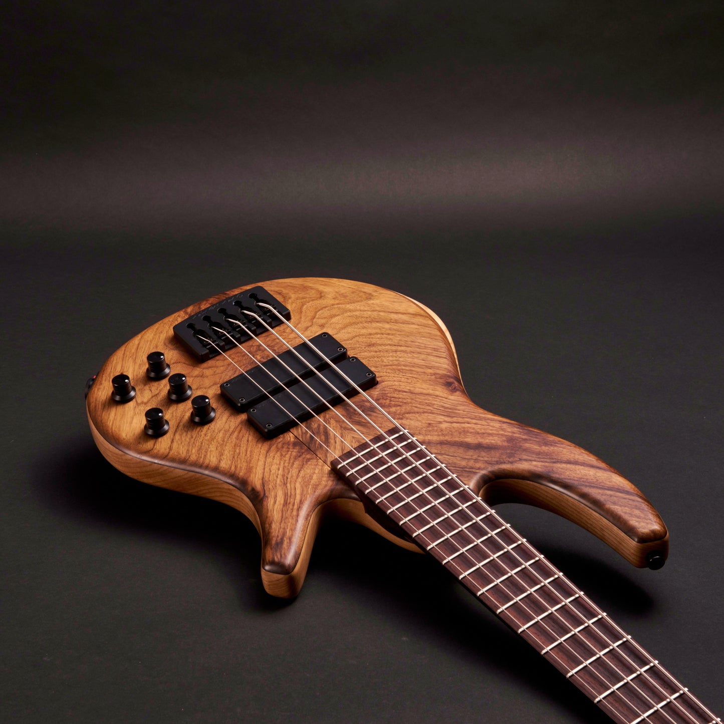 Overwater Scott Devine Signature Custom 5 - Figured Walnut Natural Satin, rosewood fingerboard on 3-piece wenge neck