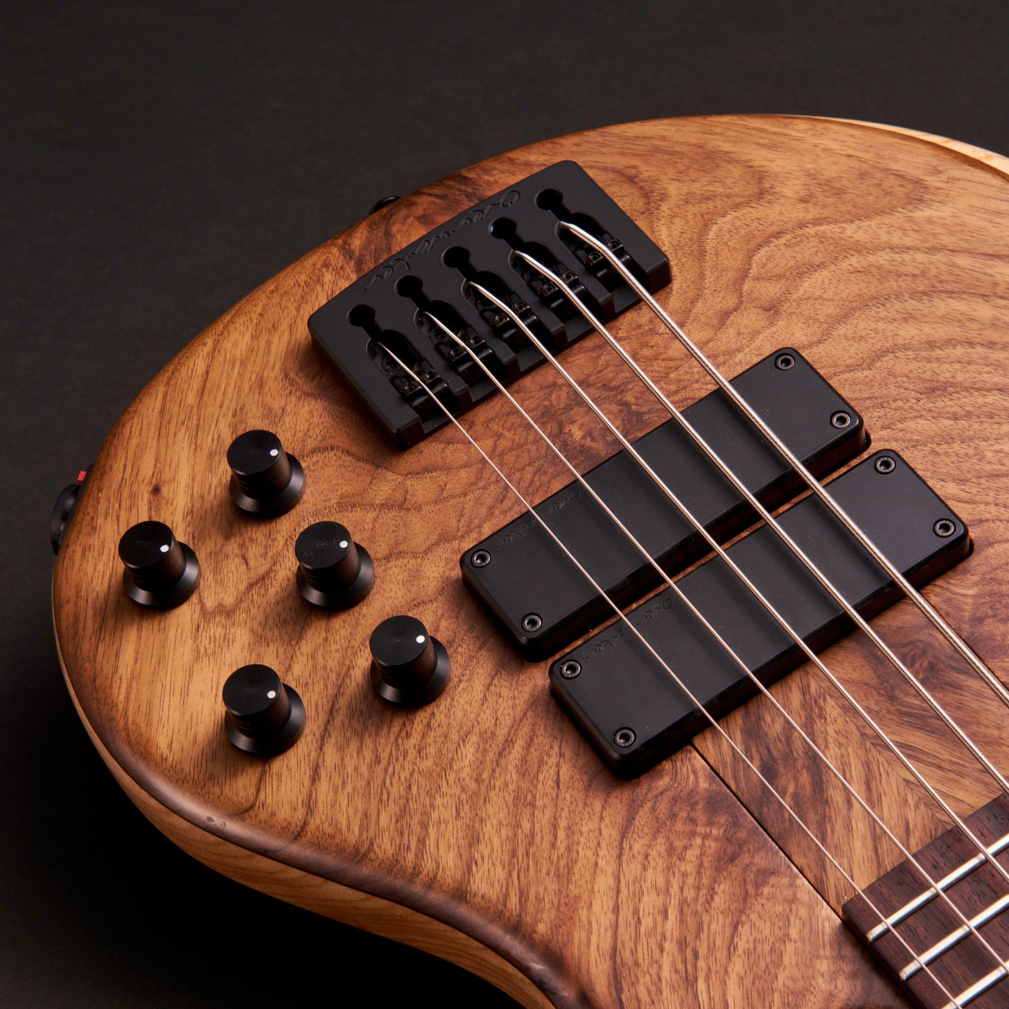 Overwater Scott Devine Signature Custom 5 - Figured Walnut Natural Satin, headstock with Overwater enclosed machines