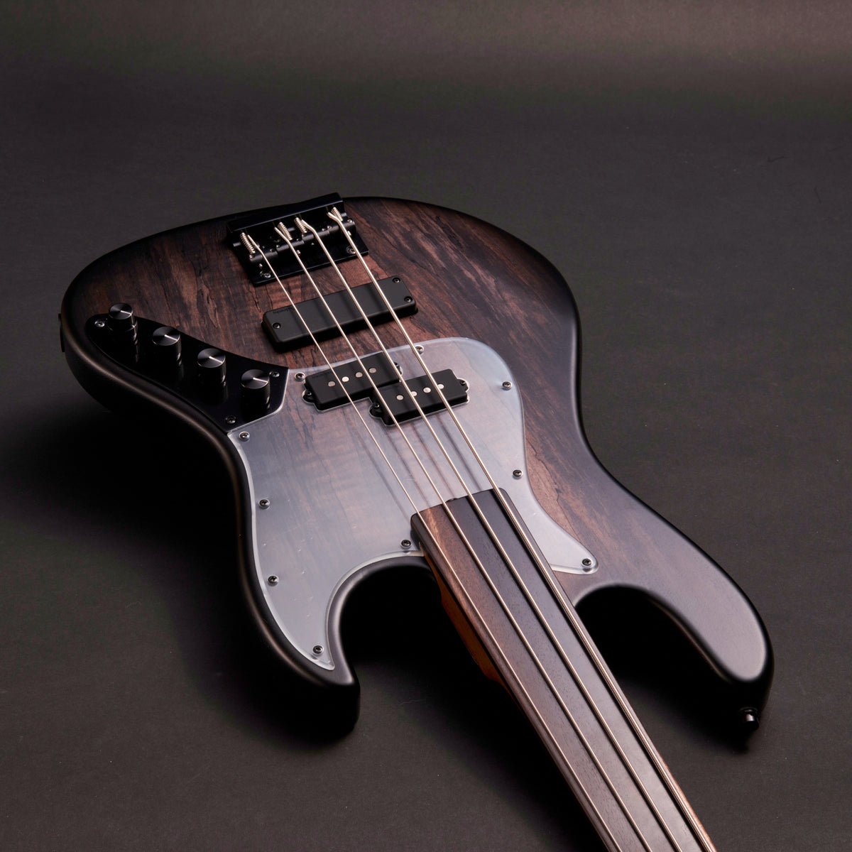 Sadowsky MetroLine 21-Fret Vintage PJ 4 Fretless Ltd 2026 n.º 001 Nirvana Blackburst, bajo eléctrico de 4 cuerdas en Bass Freaks