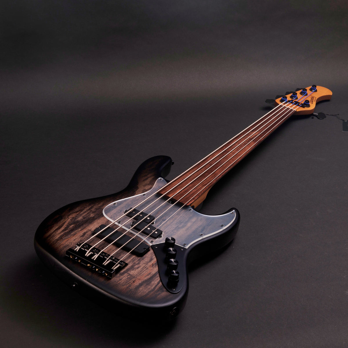 Sadowsky MetroLine 21-Fret Vintage PJ 5 Fretless Ltd 2026 n.º 034 Nirvana Blackburst, bajo eléctrico de 5 cuerdas en Bass Freaks