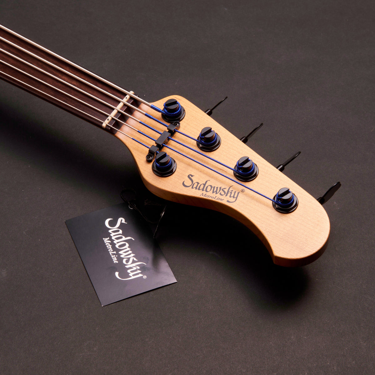 Sadowsky MetroLine 21-Fret Vintage PJ 5 Fretless Ltd 2026 n.º 034 Nirvana Blackburst, bajo eléctrico de 5 cuerdas en Bass Freaks