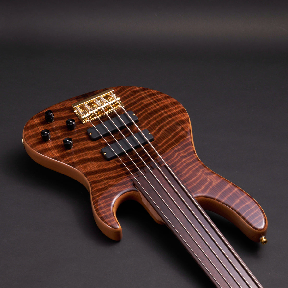 Sadowsky MetroLine Modern 5 Fretless Special Edition Curly Sinker Redwood 5-string fretless bass at Bass Freaks