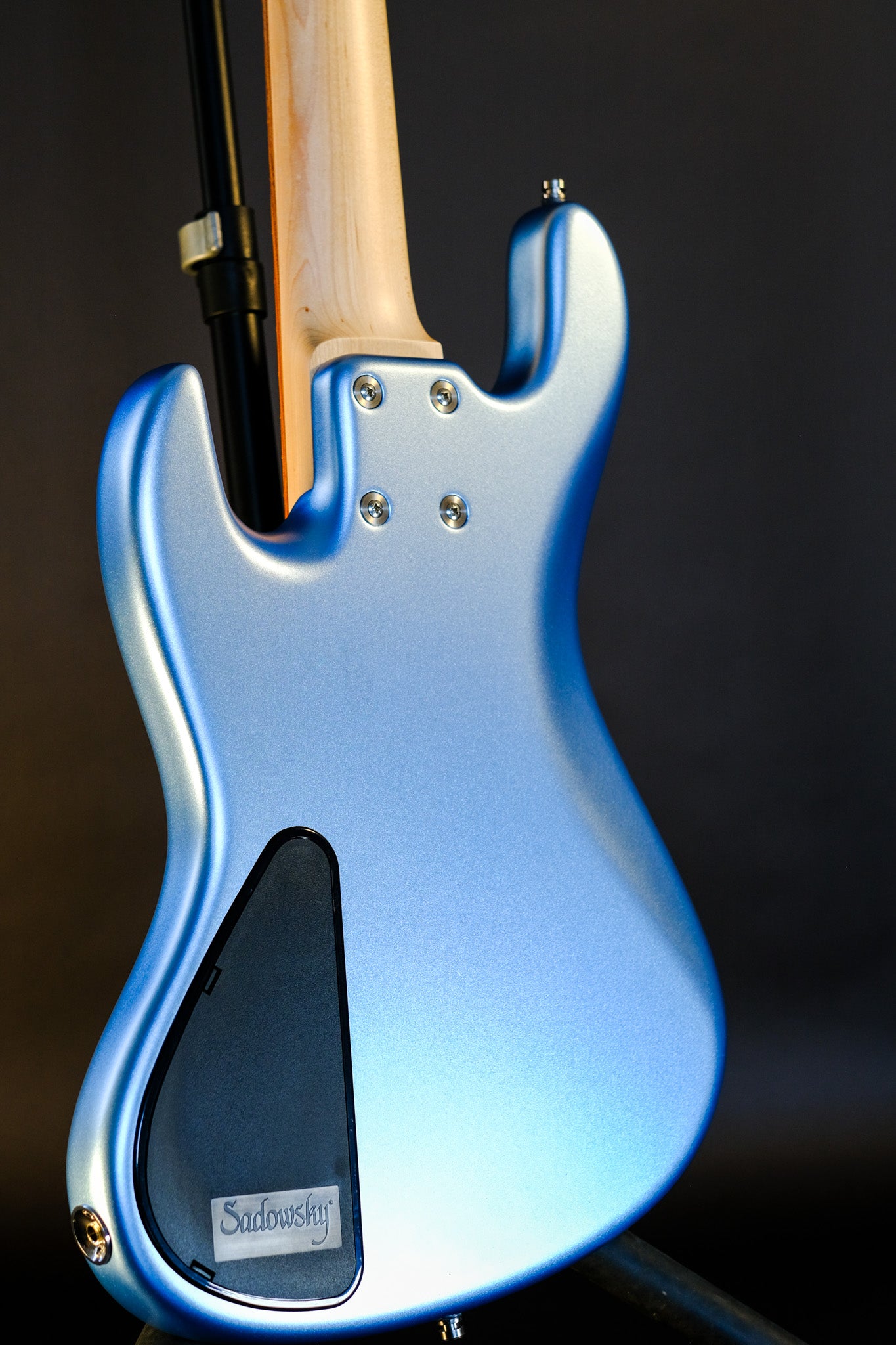 Sadowsky MetroLine Verdine White 'Ice blue'