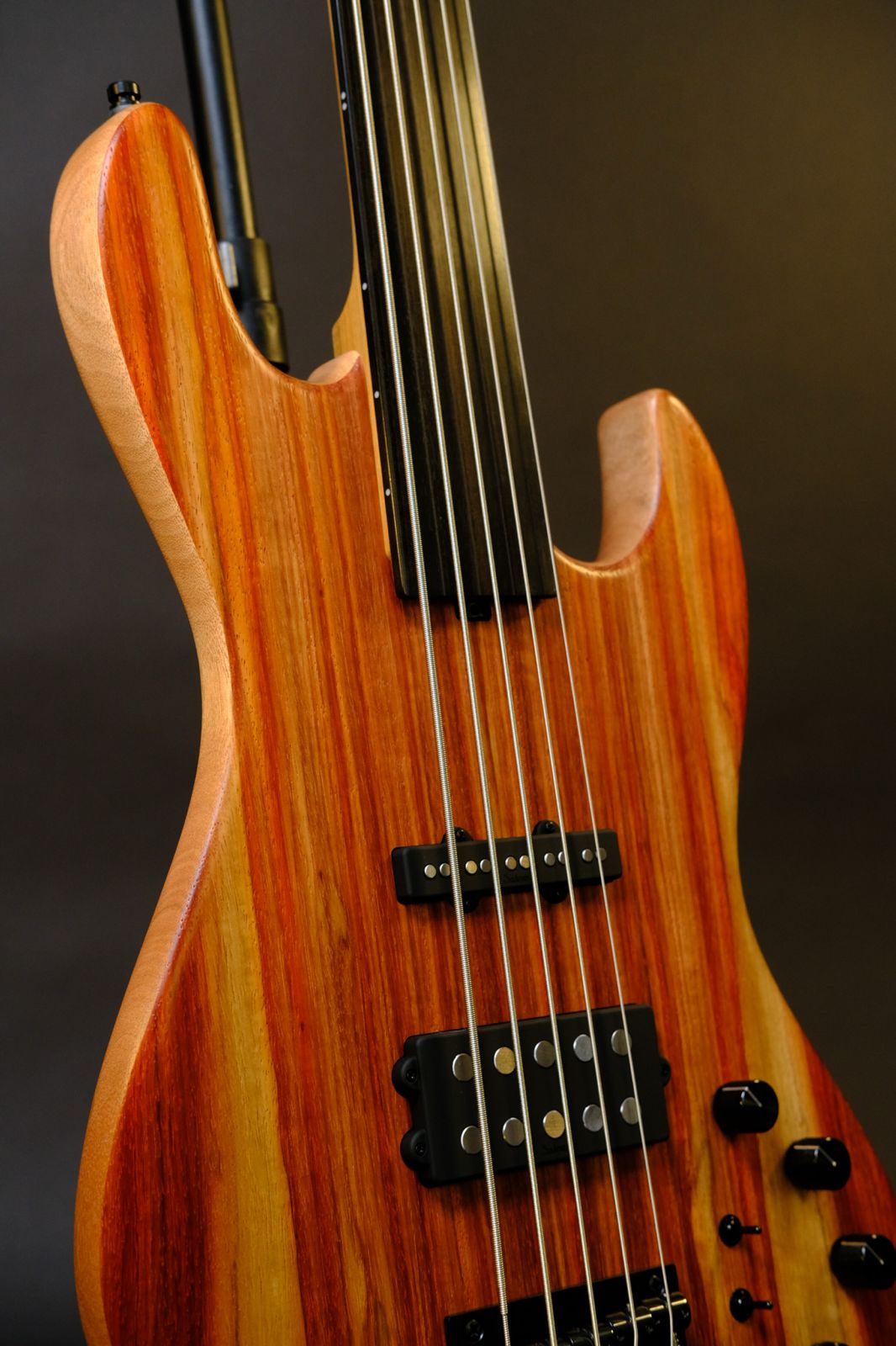 Sadowsky Metroline Limited Ed 2024 Fretless 'Padouk'