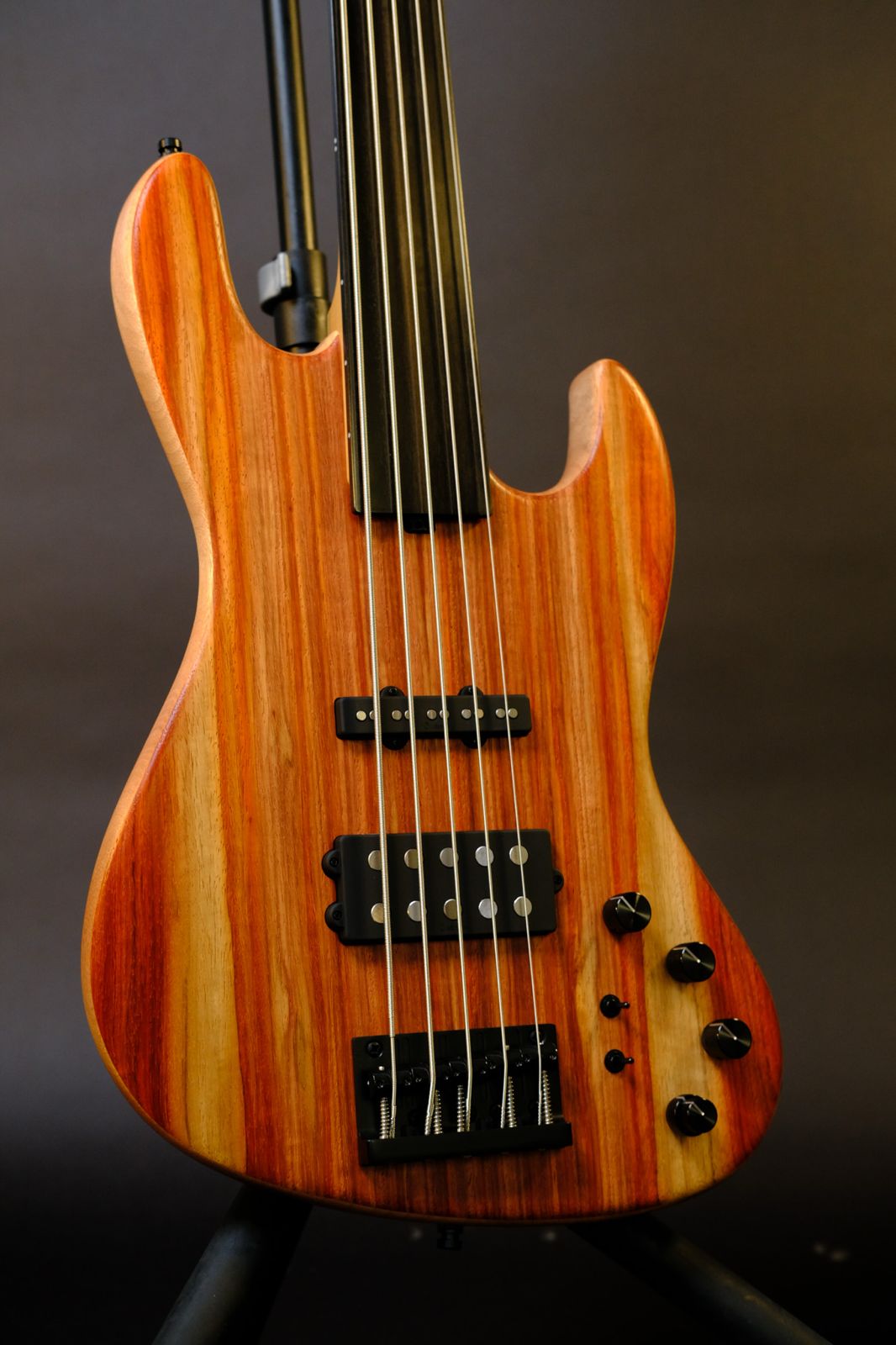 Sadowsky Metroline Limited Ed 2024 Fretless 'Padouk'