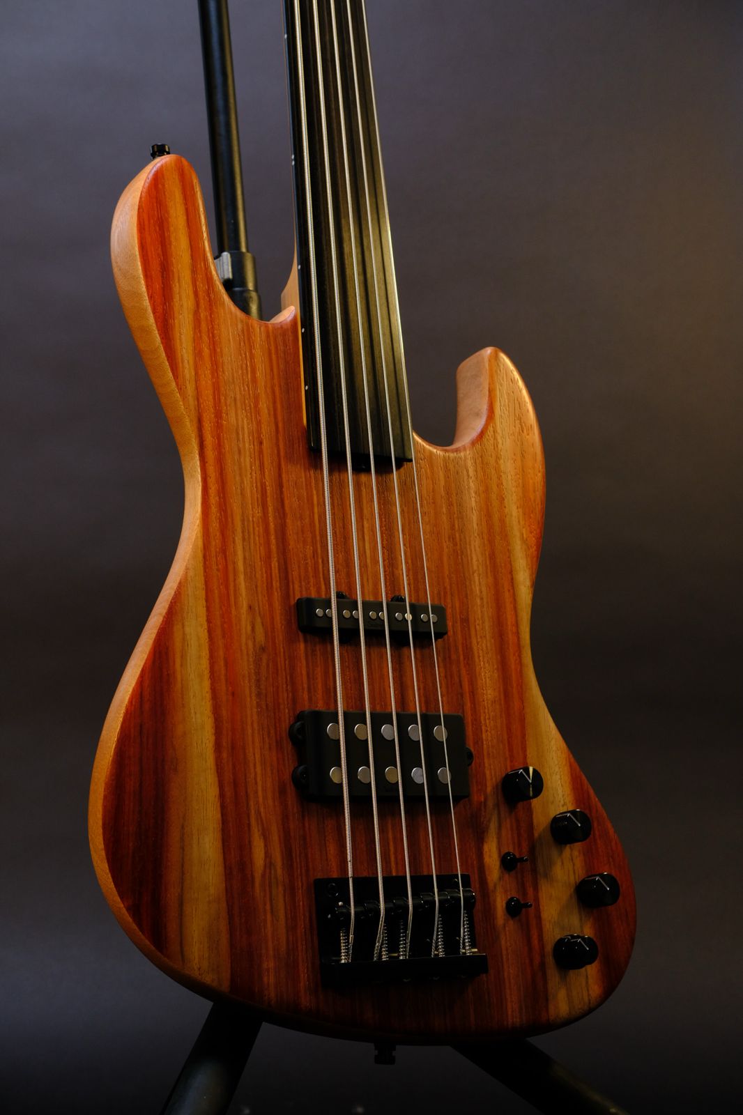 Sadowsky Metroline Limited Ed 2024 Fretless 'Padouk'