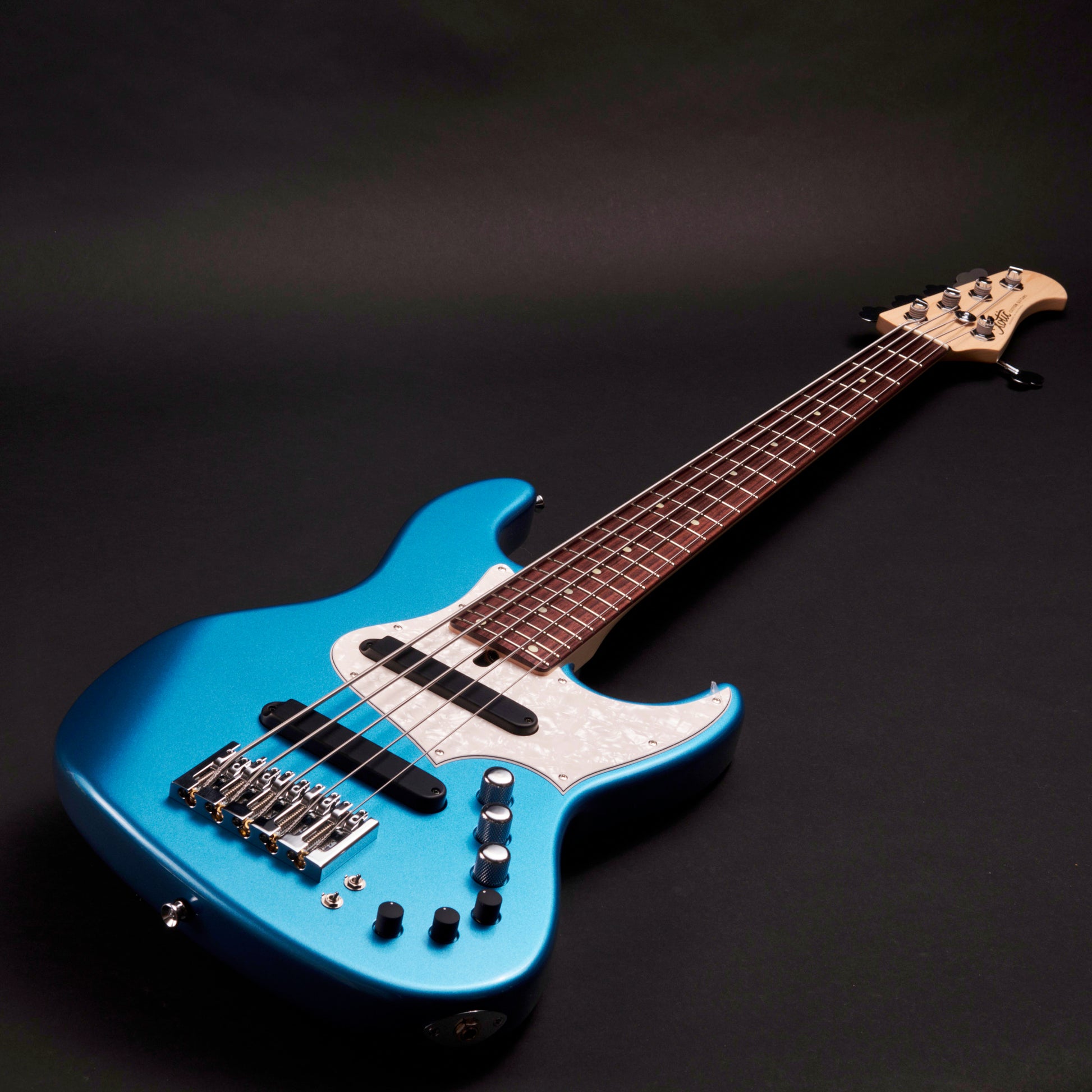 Xotic XJ-1T 5 Lake Placid Blue bass at Bass Freaks