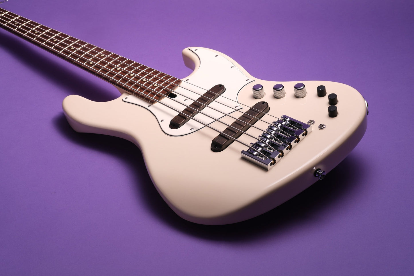 Xotic XJ5 - Vintage White