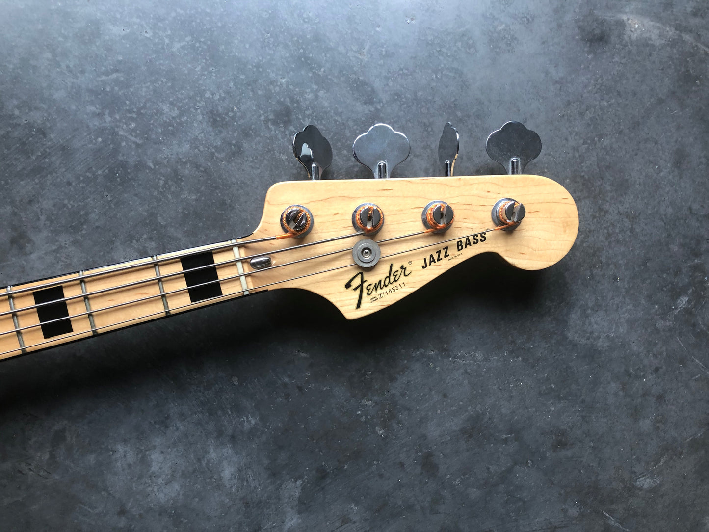 Fender Jazz Bass AV 75 Reissue