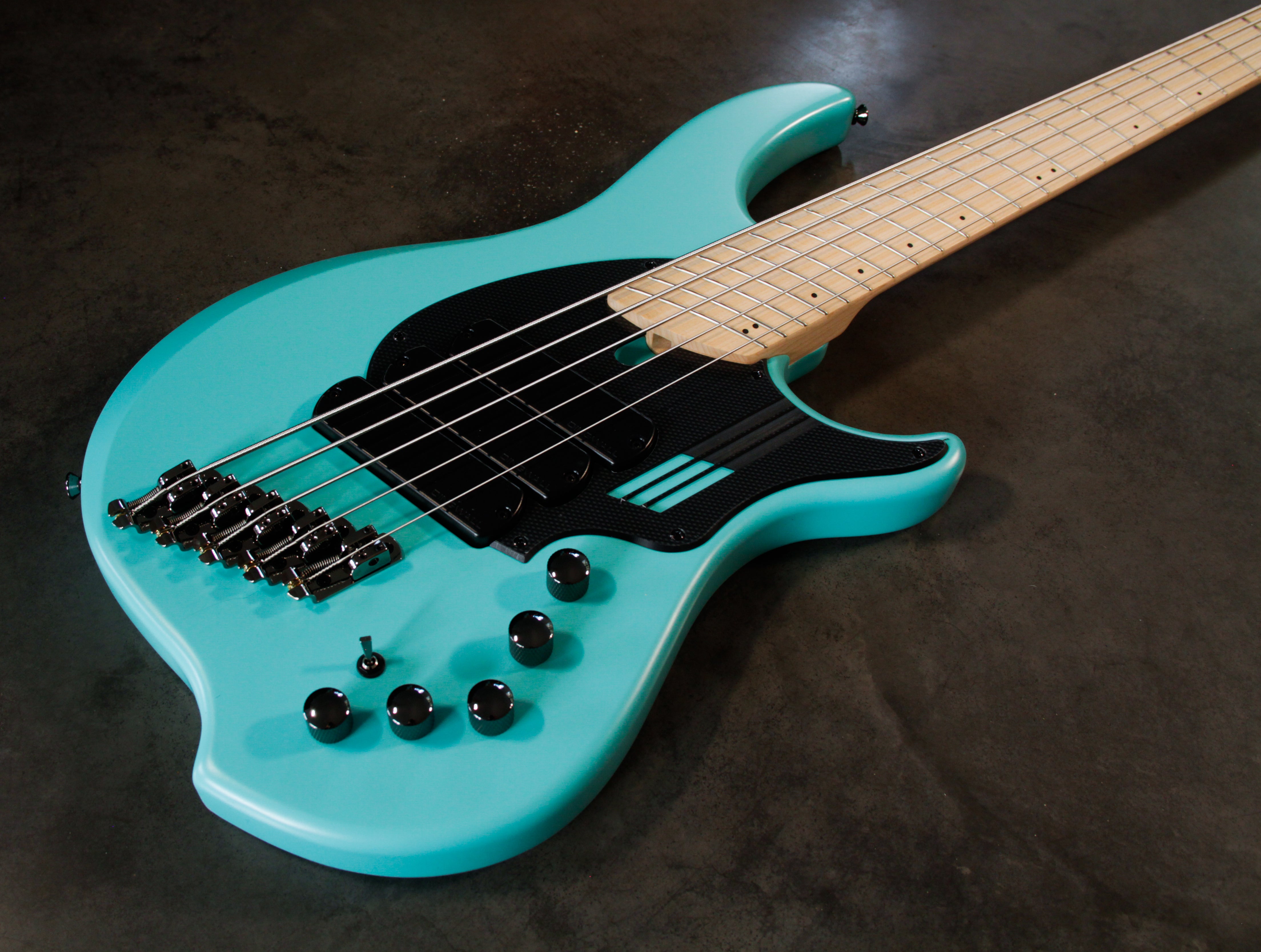 DINGWALL GUITARS NG3 NOLLY SIGNATURE 5 STRINGS ‘Celestial Blue matte’ (in  stock)