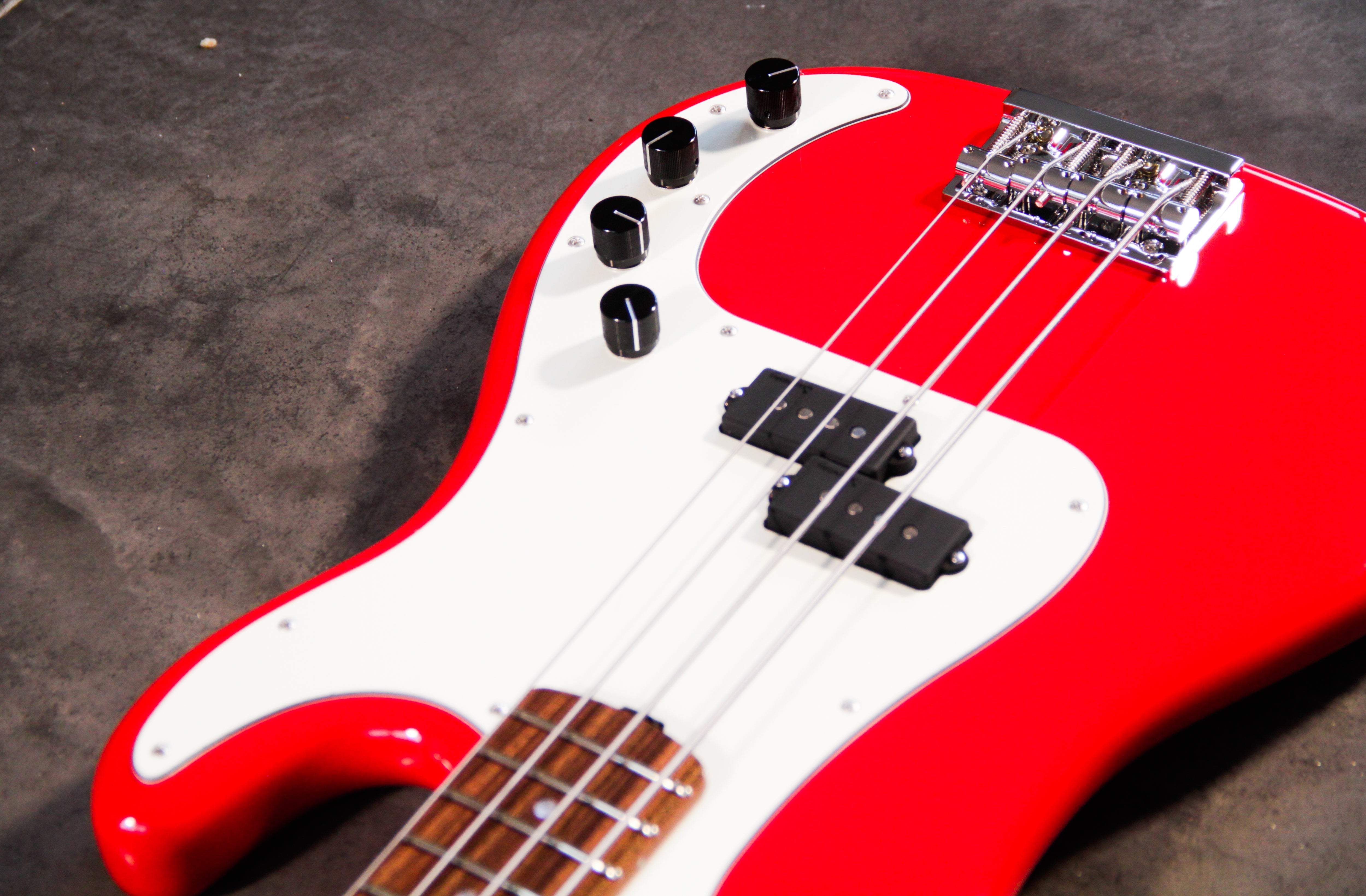 Sadowsky Ultra Vintage Master-Built 'Fiesta Red' – Bass Freaks Sprl